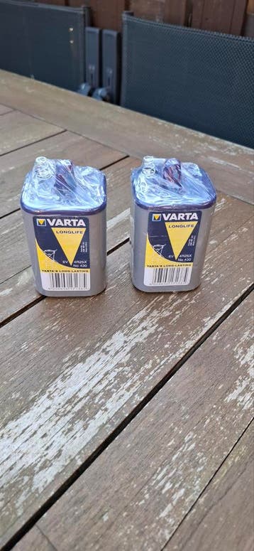 2x Nieuwe Varta Longlife 6V Batterij - Type 4R25X No 430