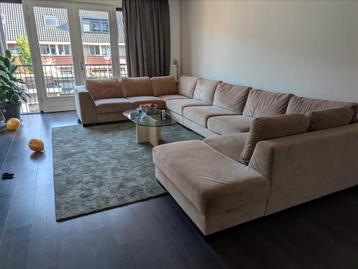 Prachtige ruime bank in goede staat GRATIS!