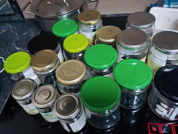 Gratis op te halen: schone glazen potten met deksels