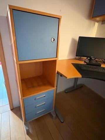 Kantoor meubilair (Gratis afhalen)