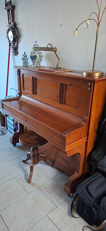 Antieke piano Urbas & Reifshauer Dresden