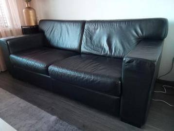Gratis af te halen ,een goede 2.5 zits leren bank