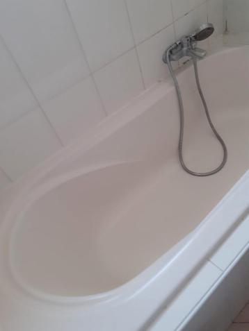 GRATIS  BADKUIP VOOR BIJV. VIJVER