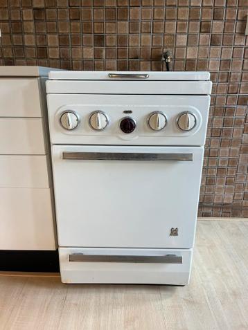Gasfornuis en oven van merk Etna GRATIS OPHALEN