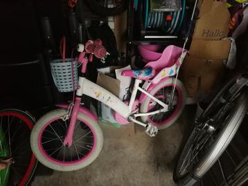 Prinsessenfiets 16 inch met zijwieltjes (ketting kapot)