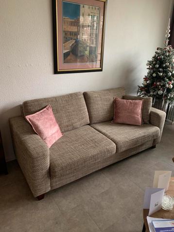 Leuke tweezits bank. Gratis af te halen