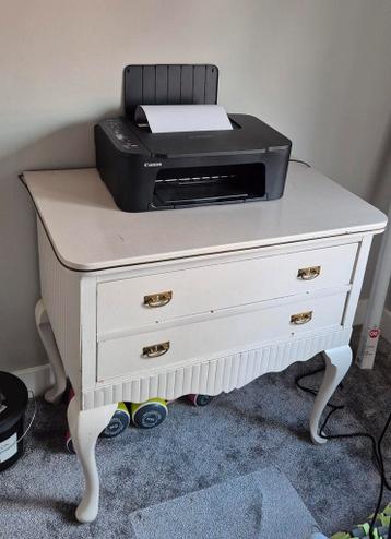 Vintage kastje met twee lades