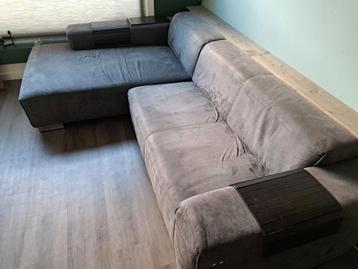 Gratis af te halen: Fijne bank met uitschuifbaar gedeelte