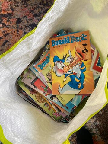 Gratis: Tas met Donald Ducks en Donald Duck extra's