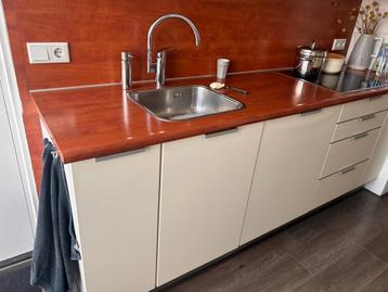 Gratis keuken inclusief apparatuur af te halen in Zutphen