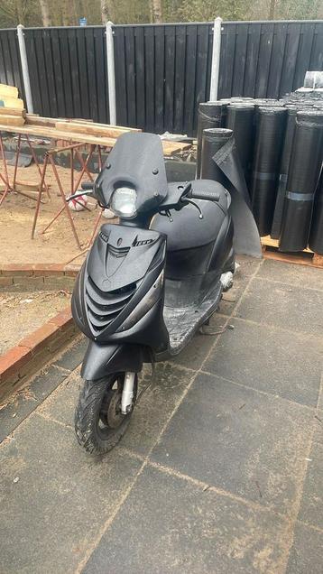 Sloop Scooters Gezocht! (ALLEEN 2t)