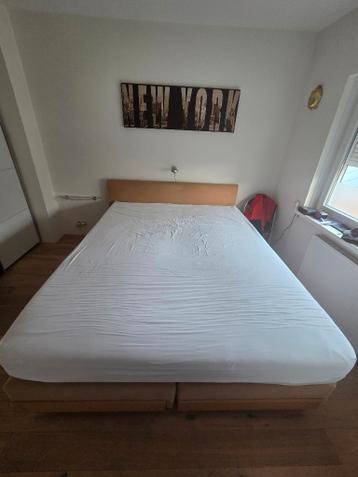 GRATIS boxspring met zgan nieuwe matras