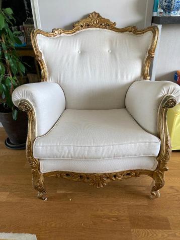 Gouden fauteuils. Zitten heerlijk