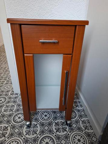 Kastje met lade en glazen plank, ook voor badkamer