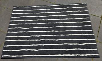 Vloerkleed zwart wit gestreept - Gebruikt 135x195