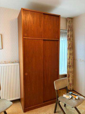 slaapkamerkast zeer mooi