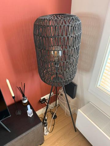 Vloerlamp zwart