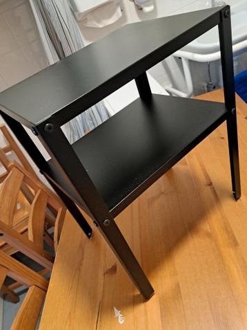 Compact zwart bijzettafeltje / onderzetter / wastafel inzet