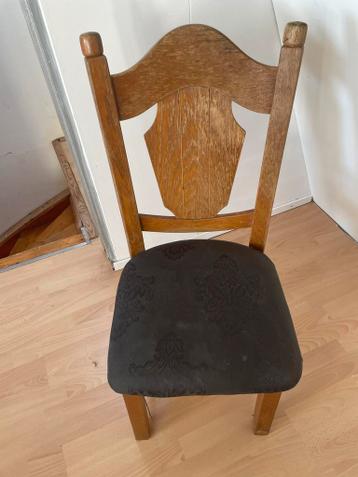 Stoel, gratis, niet meer de jongste