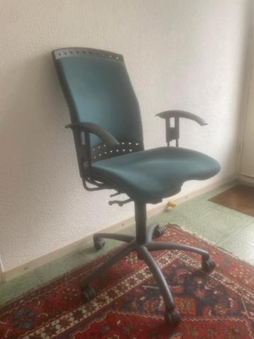 Verstelbare bureaustoel