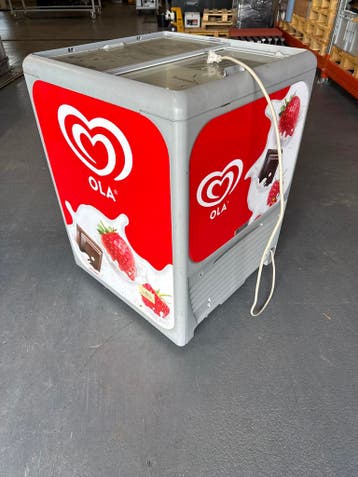 Vintage Ola koeling - te gebruiken als opberg/boekenkast