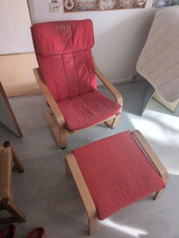 Ikea Poang Stoel met Voetenbank