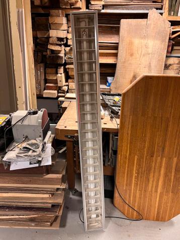 Gratis TL bak 175cm lang licht lamp