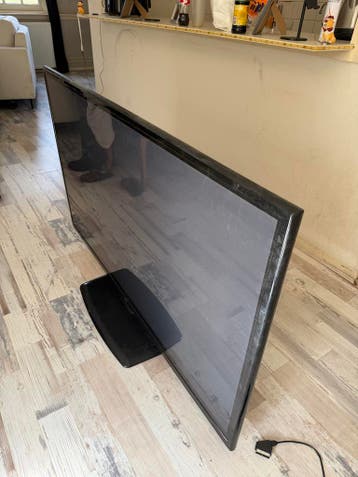 LG 60