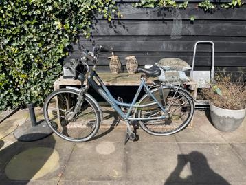 GRATIS Damesfiets en herenfiets