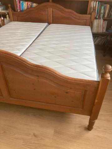 Houten tweepersoonsbed 2x90x200 cm elektrisch vetstelbaar