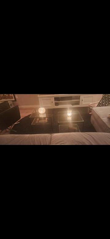 2 glazen salontafels