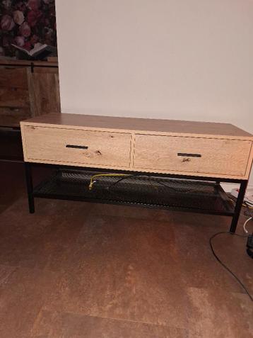 Tv meubeltje
