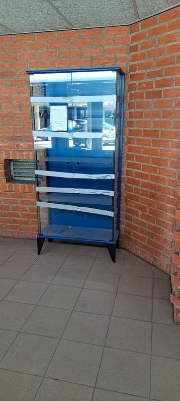 Gratis vitrinekast - Zelf ophalen in Capelle aan den IJssel