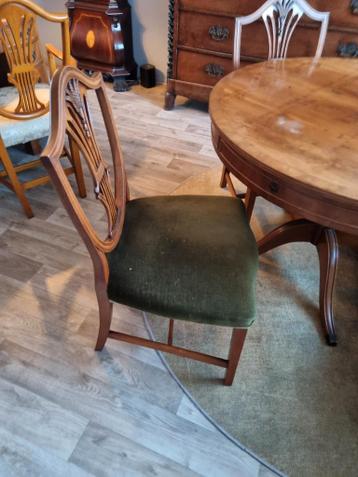 Kersenhouten eethoek