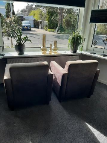 Louncestoelen kleur Mauve oftewel lichtbruin