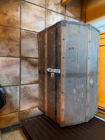 Antieke hutkoffer 90x55x55