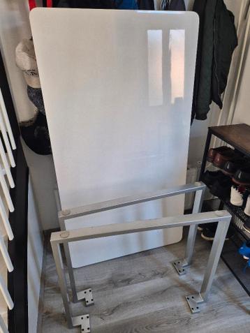 Eetkamertafel Gratis op te halen