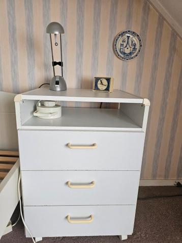 Wit kastje, ophalen zat 21 maart!