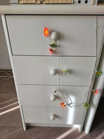 Wit laden kastje, ophalen zat 21 maart!