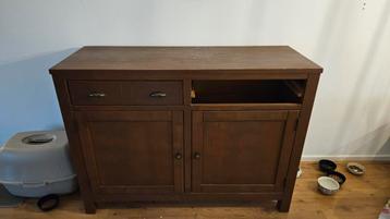 Donkerbruin dressoir met lades en deuren