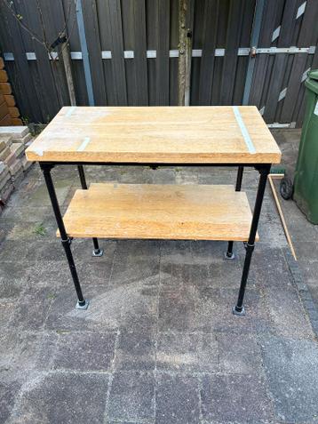 Stellingkast (gratis af te halen)