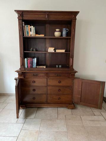 Antieke Boekenkast met Veel Opbergruimte