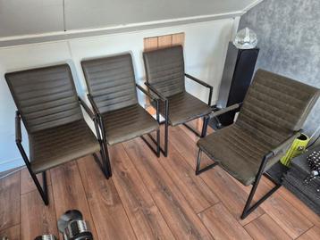 4 eettafelstoelen (Donkergroen)