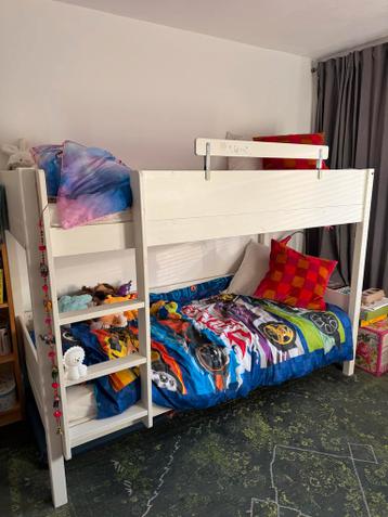 Gratis stapelbed (excl. matrassen) - Gebruikt maar goed!