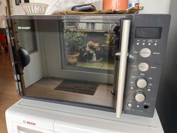 Sharp R-931 BKW combimagnetron (oven werkt, magnetron stuk)