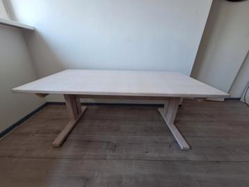 Bureau van Lifetime 140cm breedte 66cm diepte