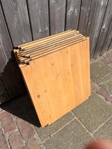 Gratis: Lundia planken 50x50 cm voor kast (9 stuks)