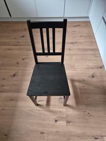 3x Zwarte houten stoel