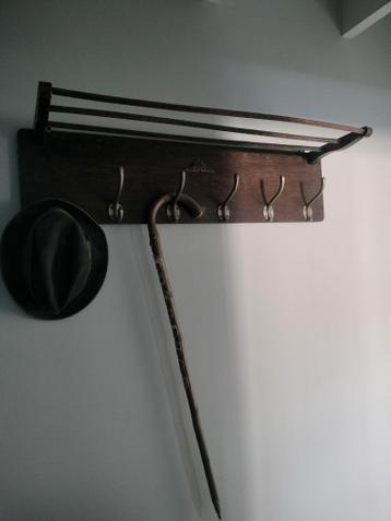 Gratis antieke kapstok