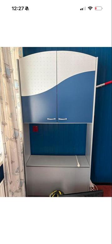 Gratis: 2 kasten - gedemonteerd